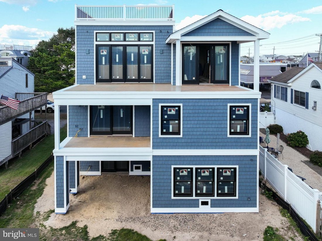 House in Ship Bottom, New Jersey, United States 5 - 16230742