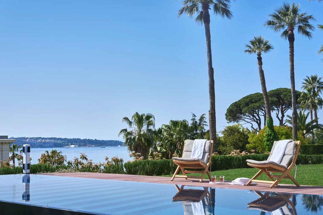 Villa in Cannes, Provence-Alpes-Côte d'Azur, France 2 - 16225859