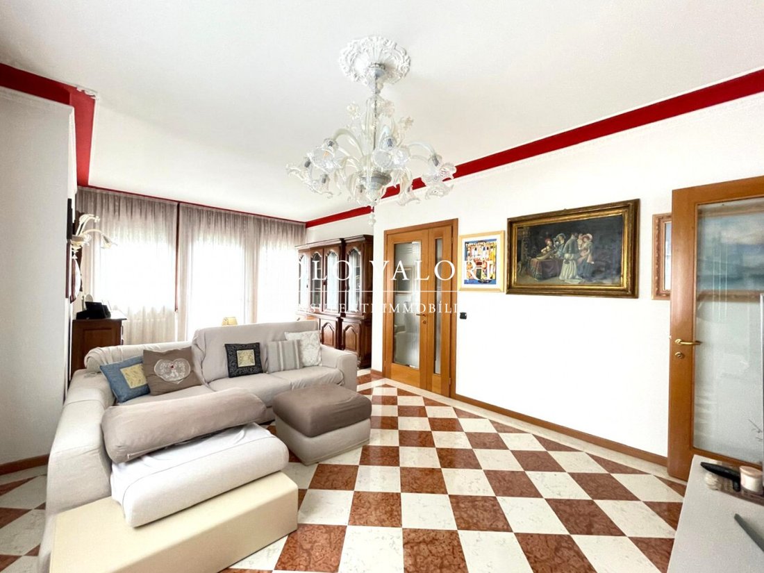 Villa in Castelfranco Veneto, Veneto, Italy 3 - 16230515