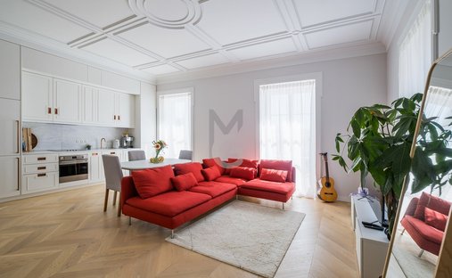 Apartment in Misericordia, Lisbon, Portugal 1