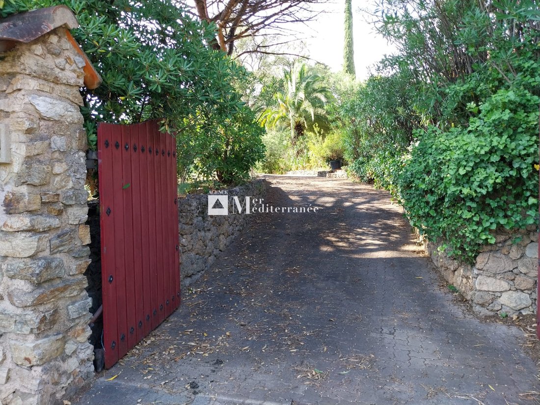 House in Grimaud, Provence-Alpes-Côte d'Azur, France 2 - 16227199