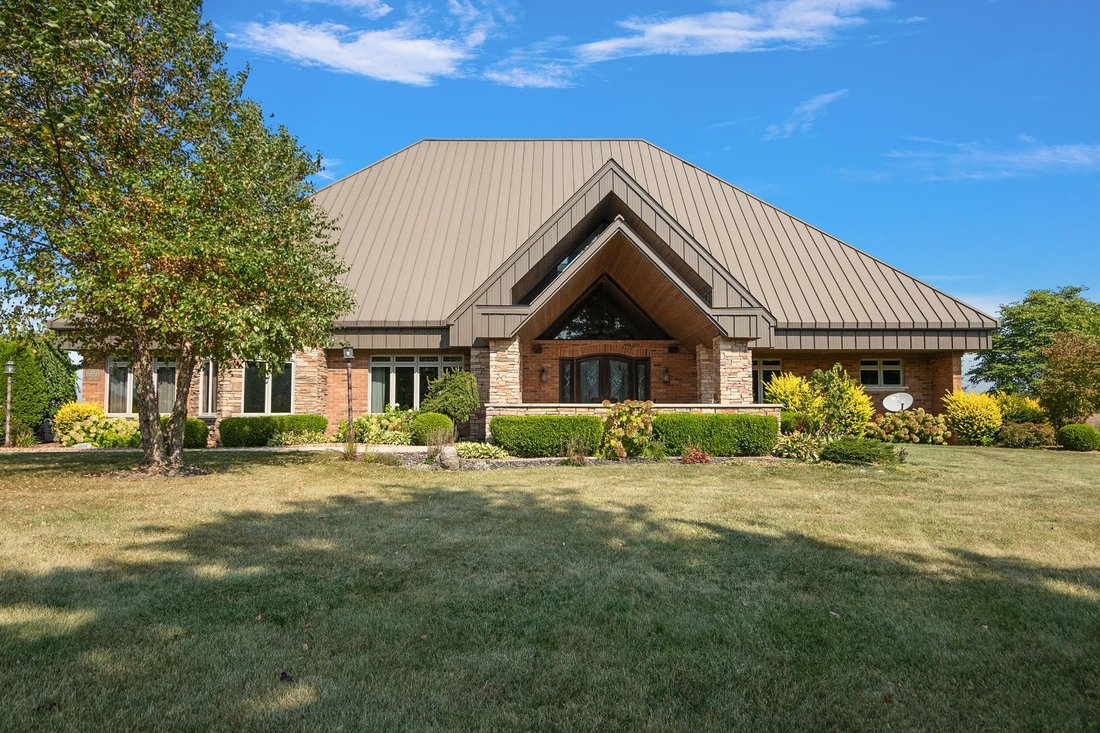 House in Monroe, Michigan, United States 5 - 16226189