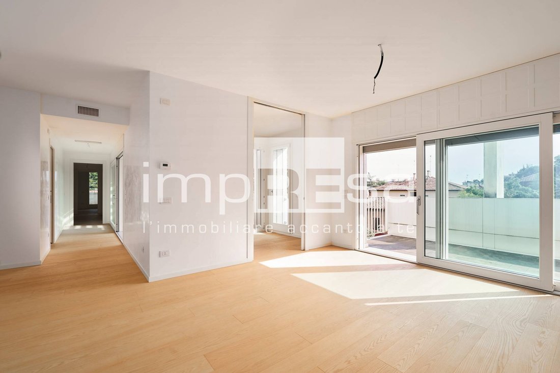 Apartment in Cathedral - Piazza dei Signori, Treviso, Italy 2 - 16230077