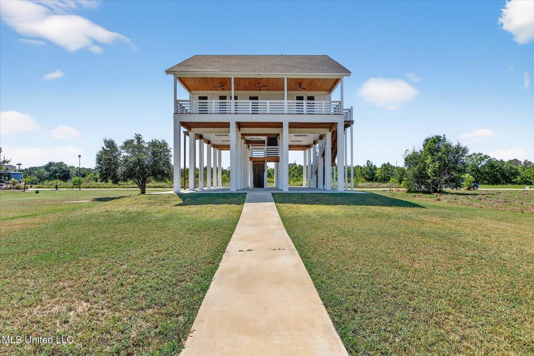 House in Bay St. Louis, Mississippi, United States 5 - 16225198