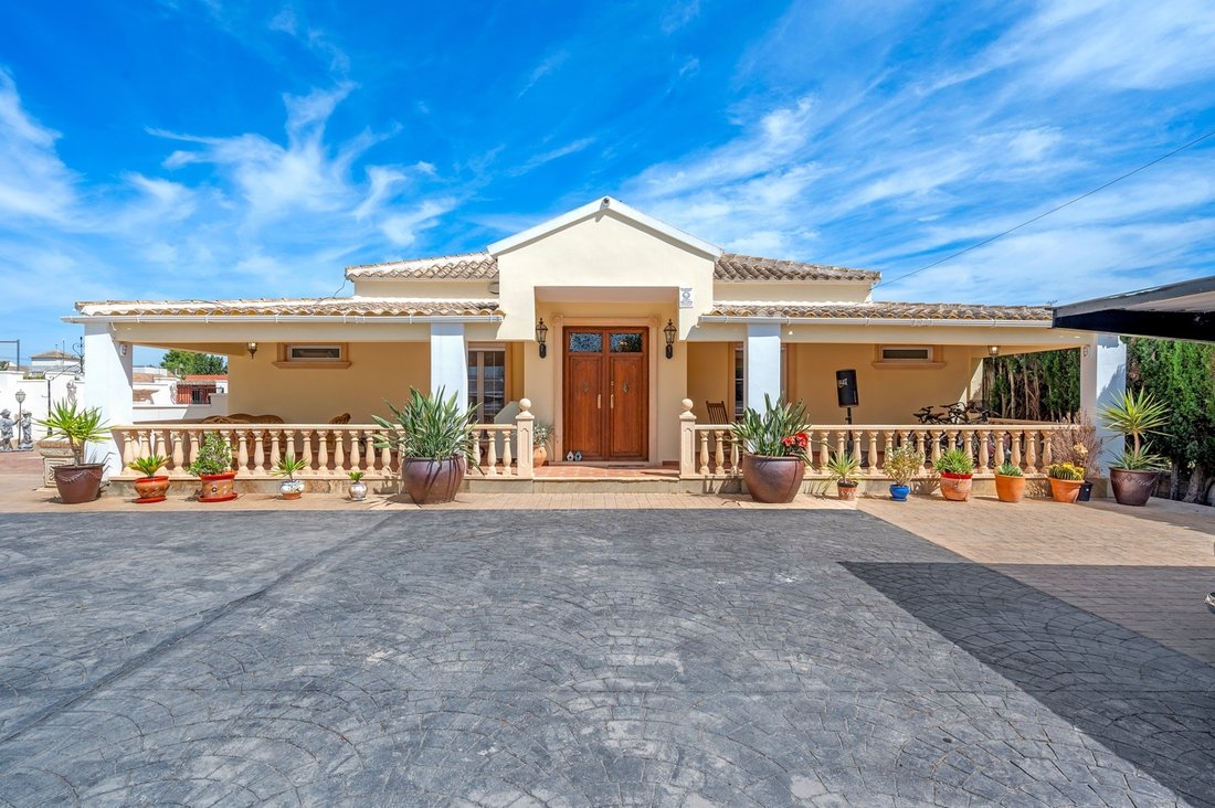 Country House in Almoradi, Valencian Community, Spain 1 - 16225807