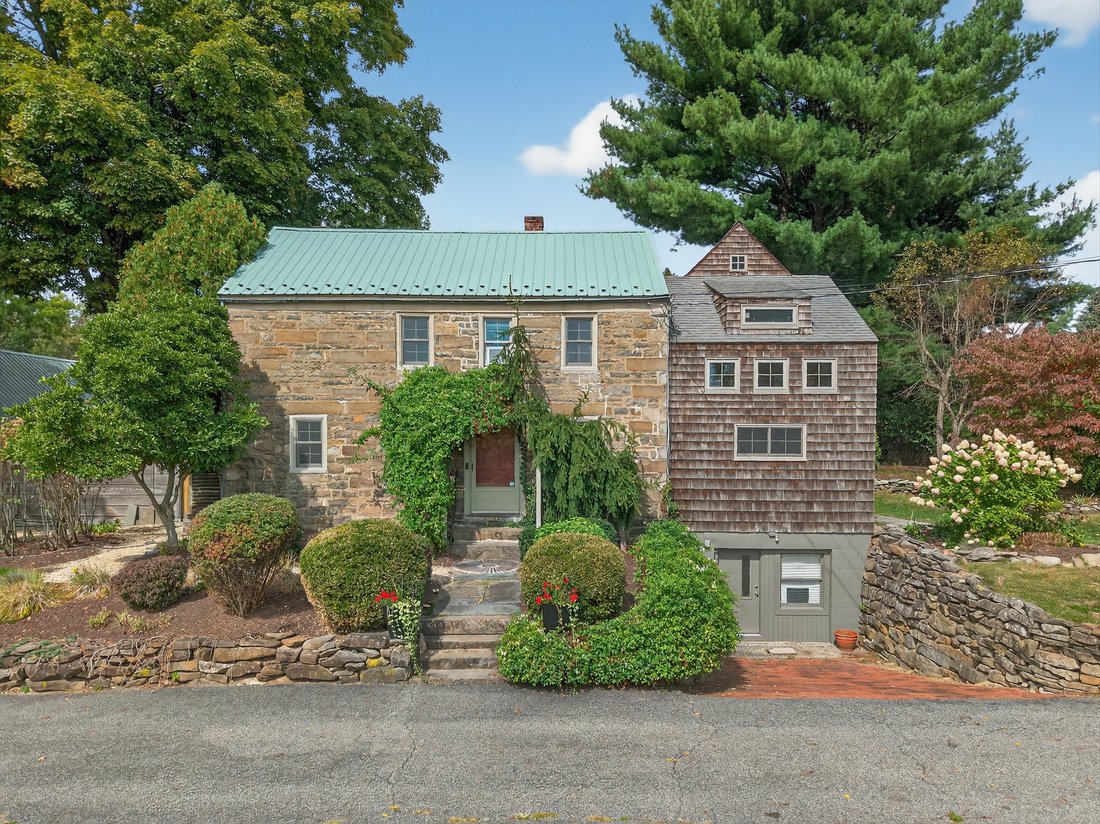 House in Scotchtown, New York, United States 2 - 16225580