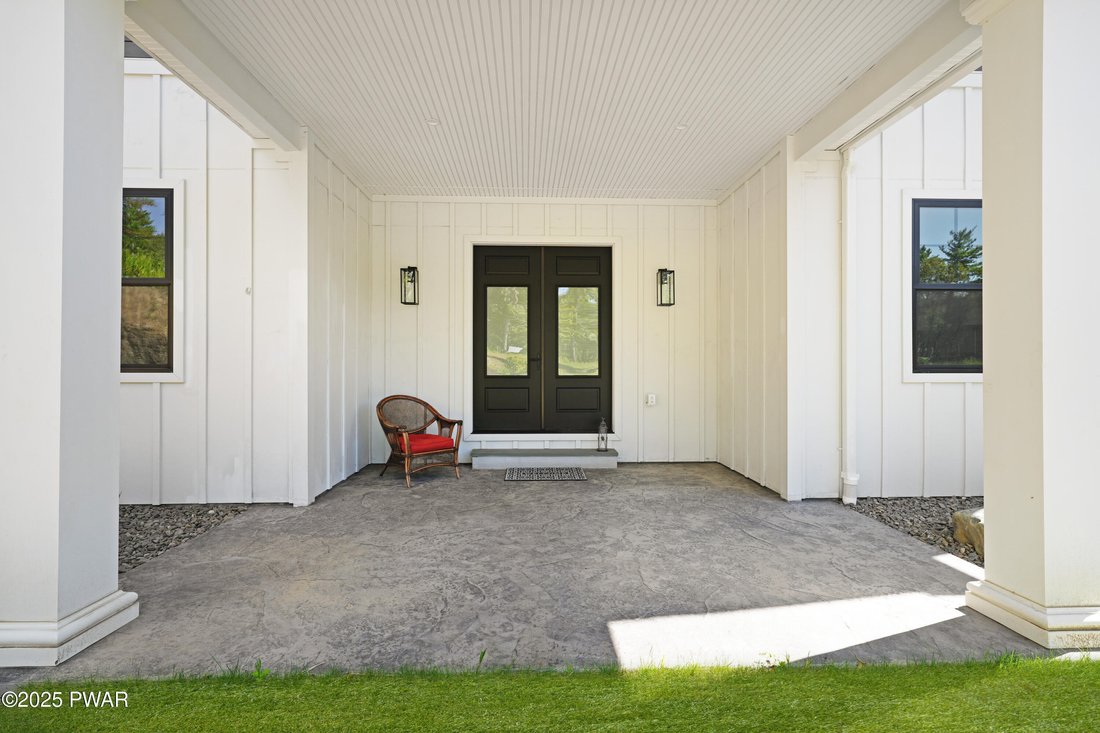 House in Milford, Pennsylvania, United States 3 - 16230310