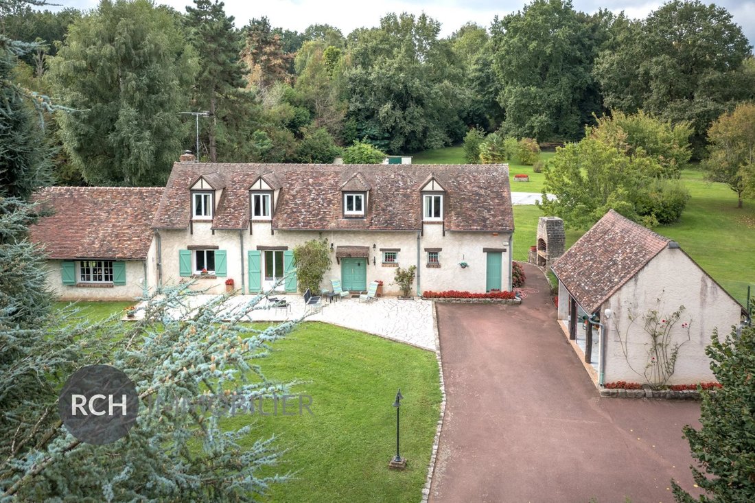 House in Montfort-l'Amaury, Ile-de-France, France 3 - 16225809