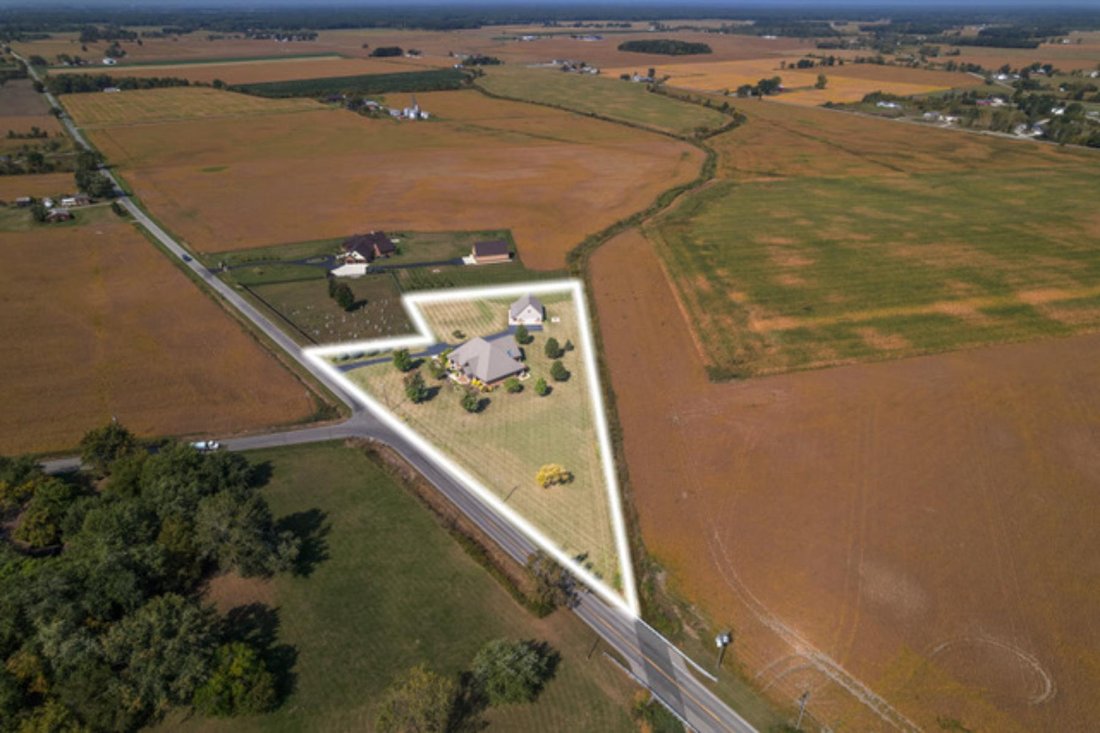 House in Monroe, Michigan, United States 3 - 16226189