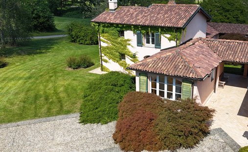 Casa di campagna a Bogogno, Piemonte, Italia 1