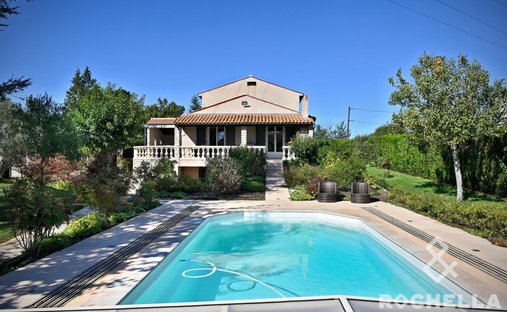 House in La Vergne, Nouvelle-Aquitaine, France 1