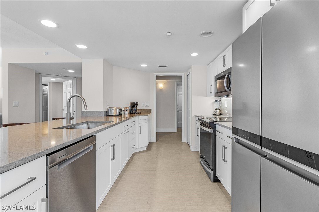 Condo in Fort Myers Beach, Florida, United States 5 - 16235879