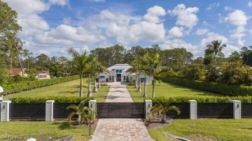 House in Naples, Florida, United States 1 - 16235901