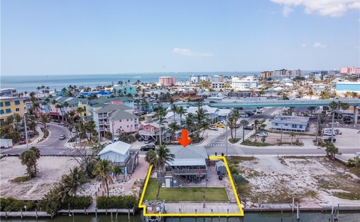 House in Fort Myers Beach, Florida, United States 1