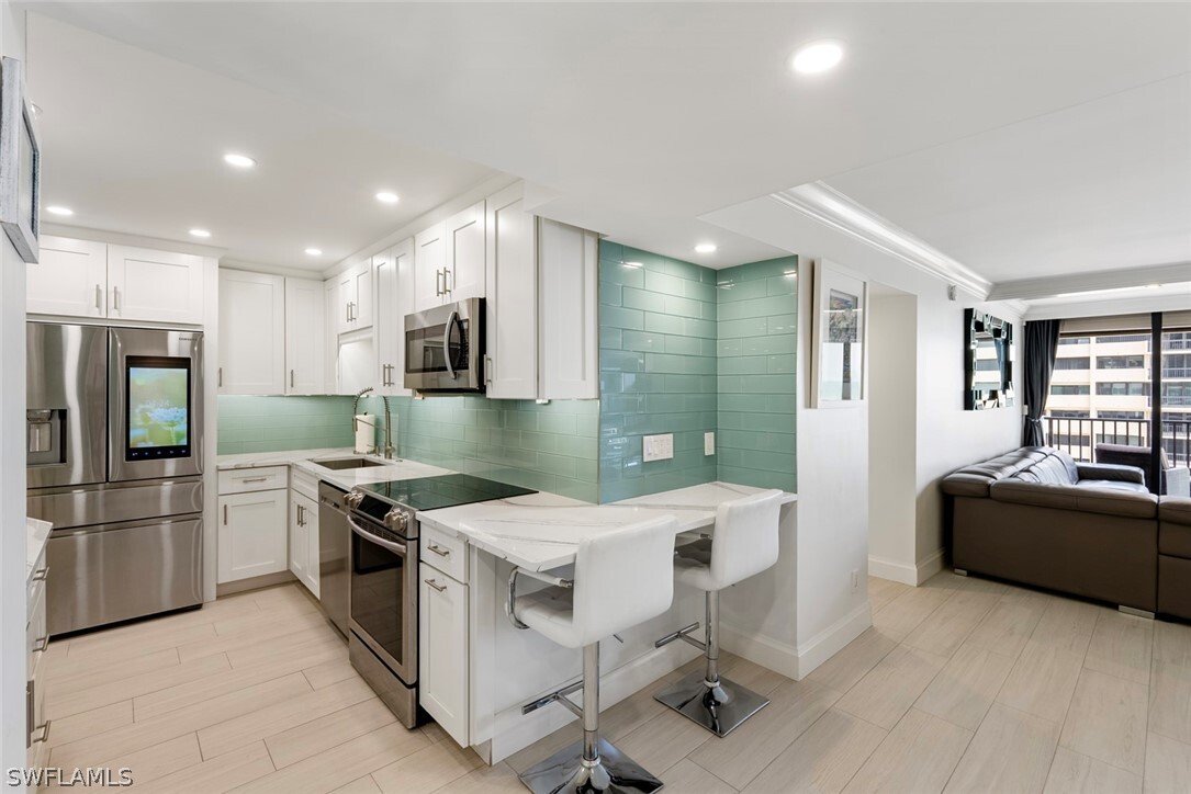 Condo in Naples, Florida, United States 3 - 16236115