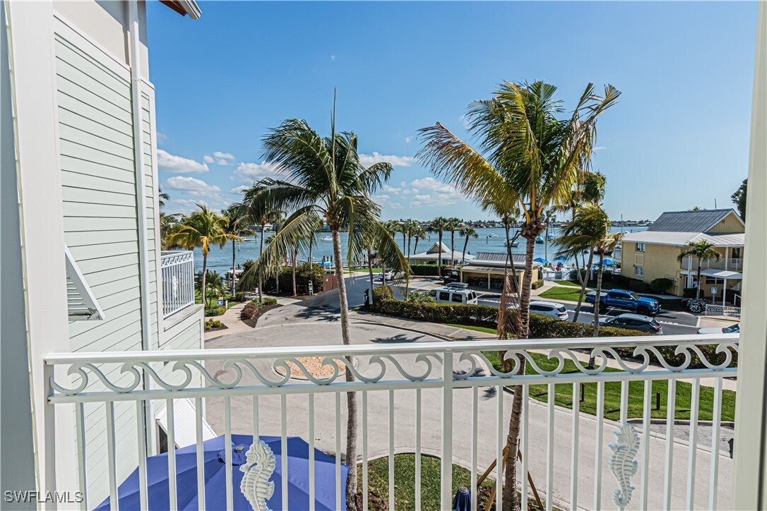 Condo in Naples, Florida, United States 1 - 16235489