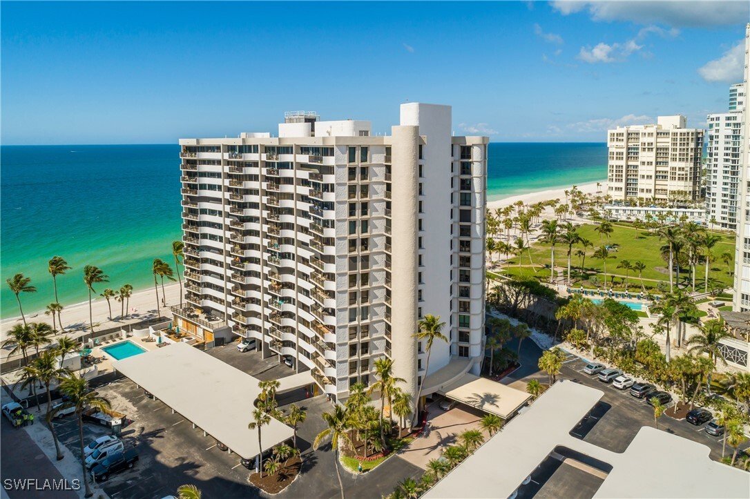 Condo in Naples, Florida, United States 2 - 16236237