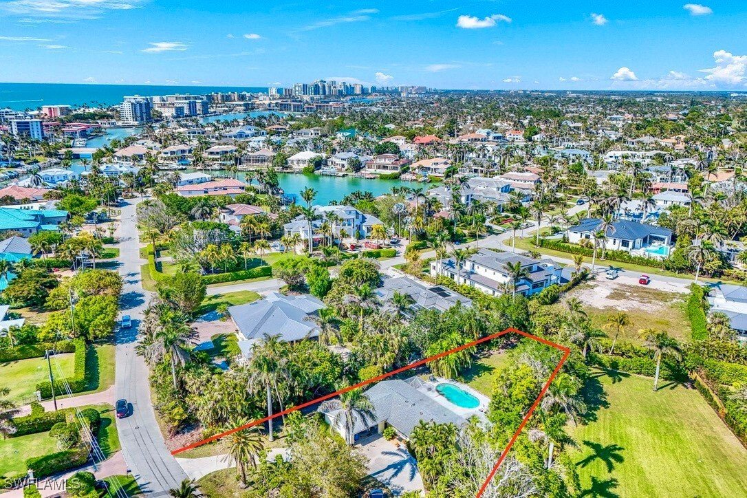 House in Naples, Florida, United States 4 - 16234356