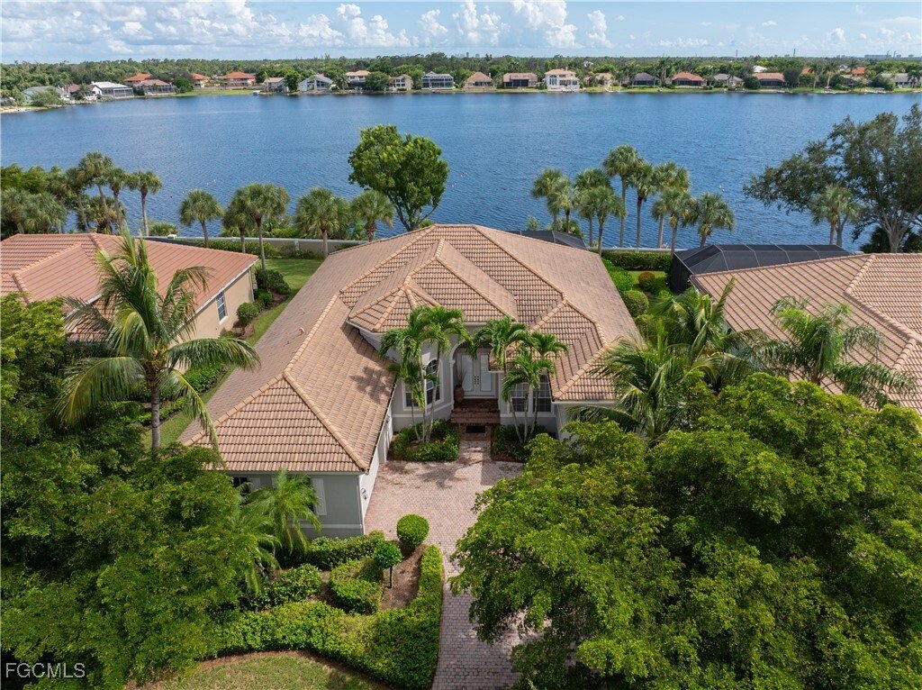 Maison à Fort Myers, Floride, États-Unis 1 - 16235782