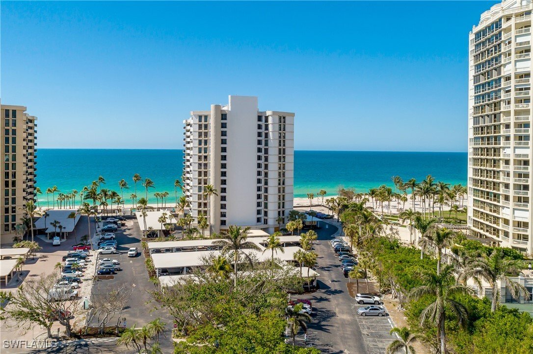 Condo in Naples, Florida, United States 3 - 16236237