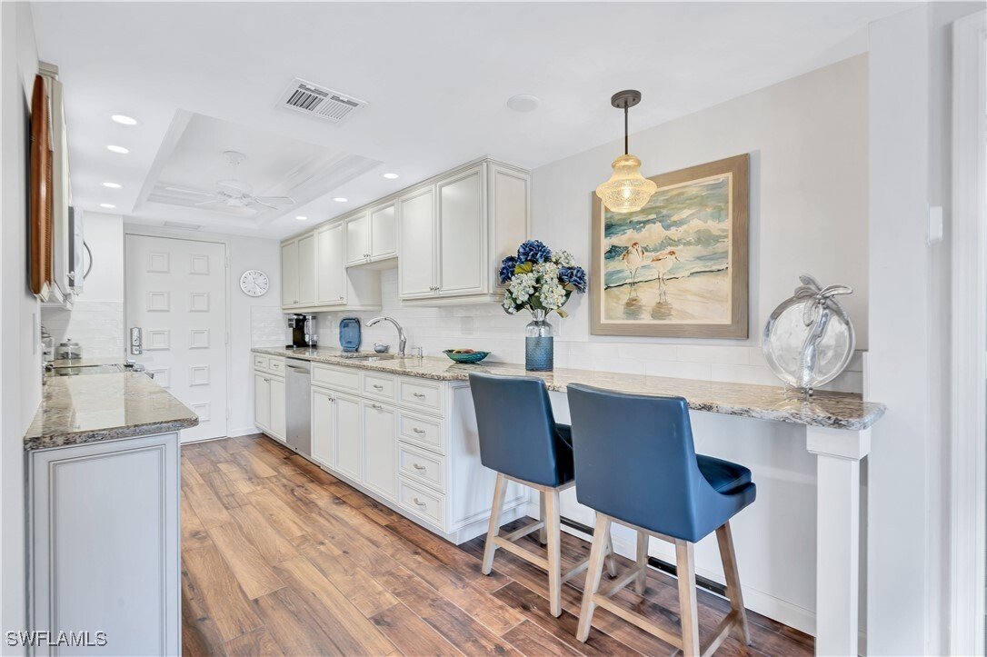 Condo in Naples, Florida, United States 4 - 16236250