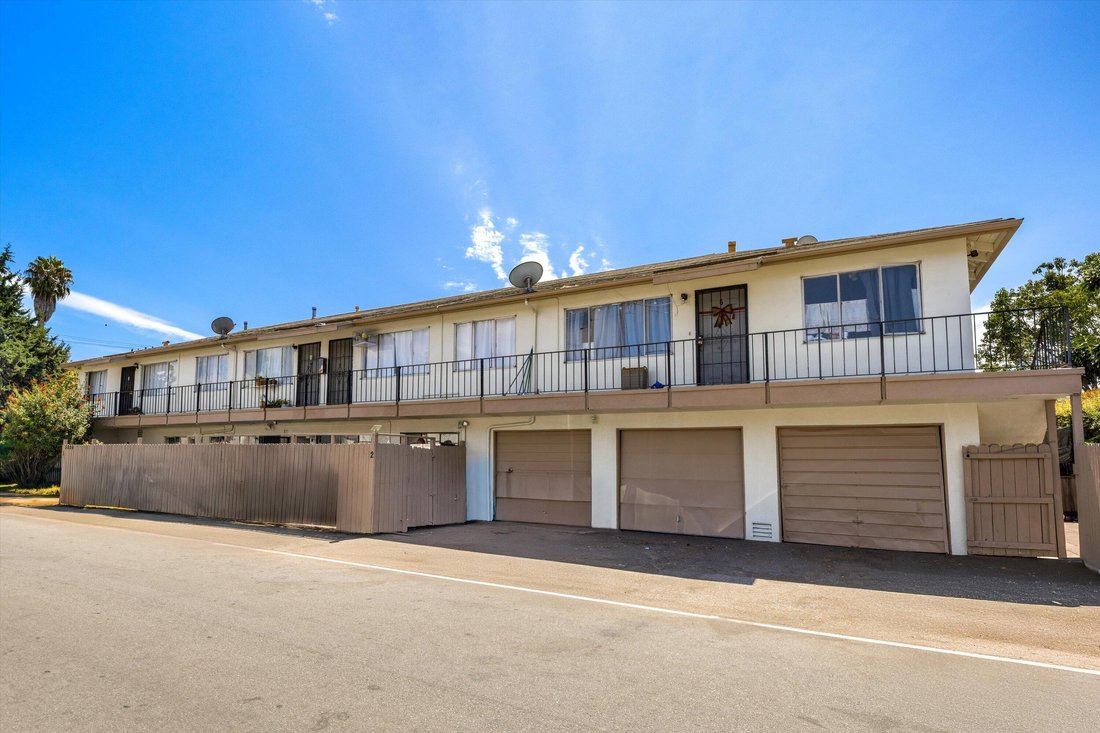 Goleta, California, United States 3 - 16233414