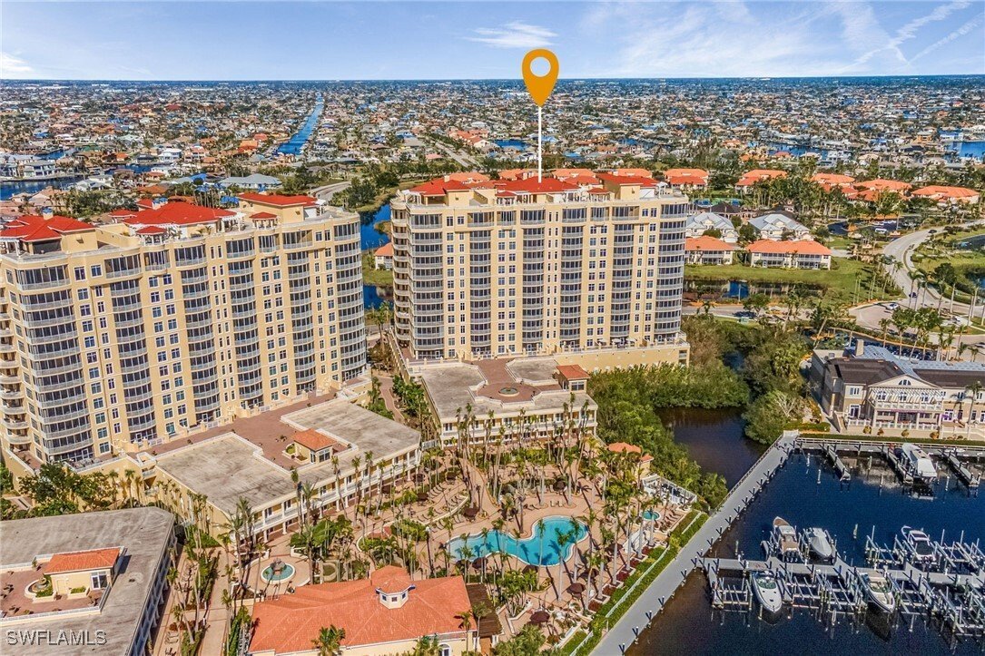 Condo in Cape Coral, Florida, United States 3 - 16236016