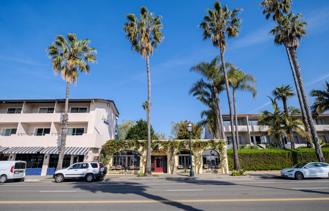 House in Santa Barbara, California, United States 3 - 16233464