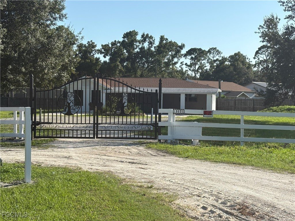 House in North Fort Myers, Florida, United States 1 - 16235398
