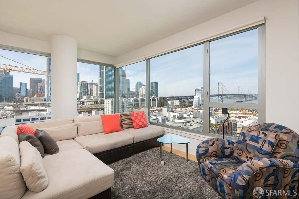 Condo in San Francisco, California, United States 3 - 16233191