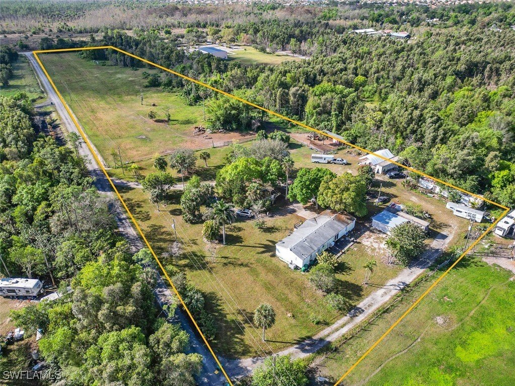 Naples, Florida, United States 3 - 16235820