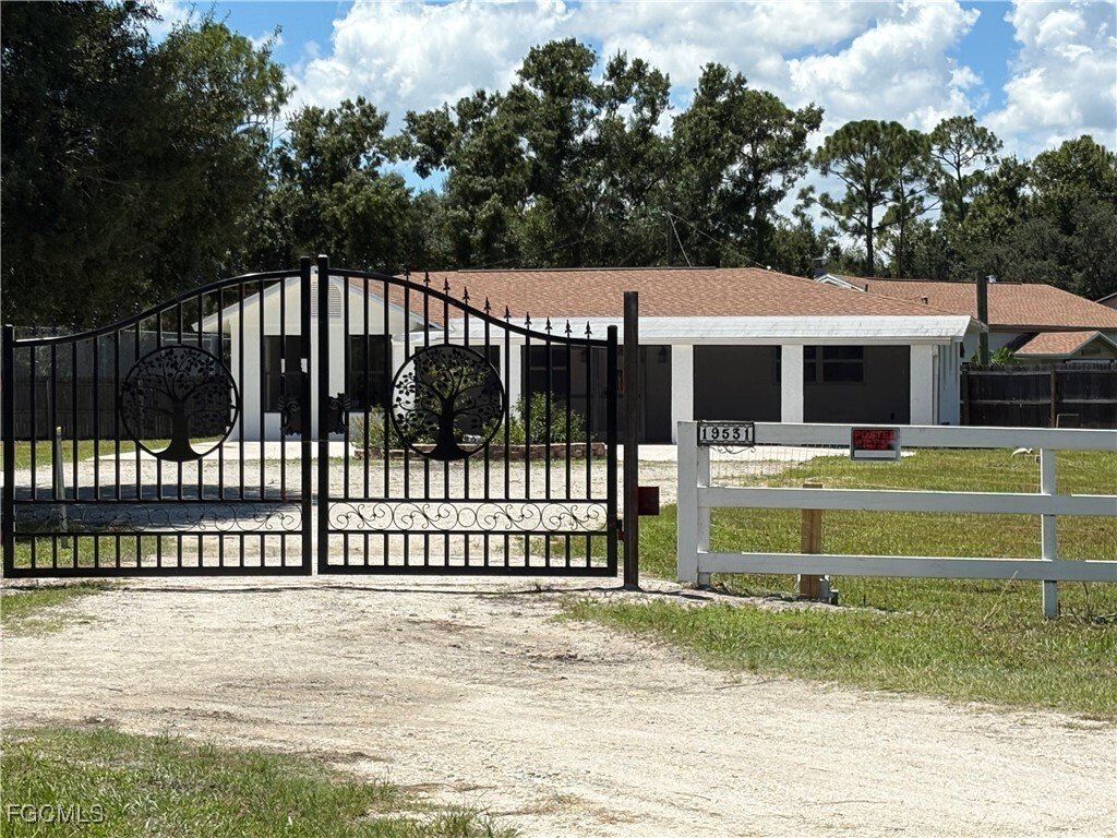 House in North Fort Myers, Florida, United States 2 - 16235398
