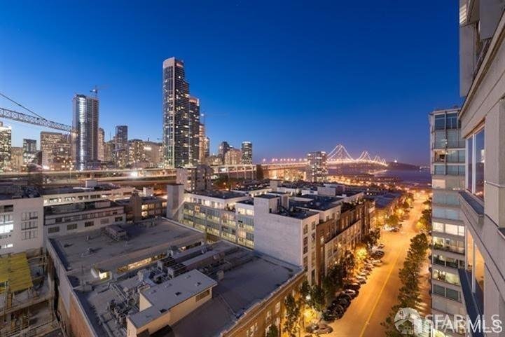 Condo in San Francisco, California, United States 2 - 16233191