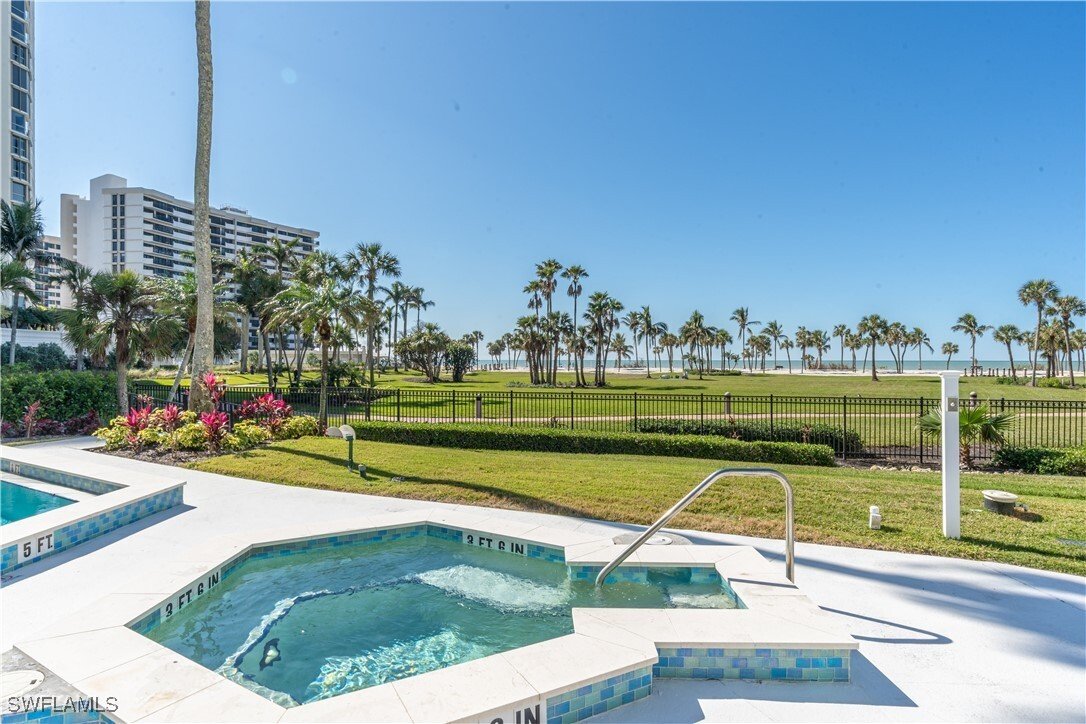 Condo in Naples, Florida, United States 3 - 16234962