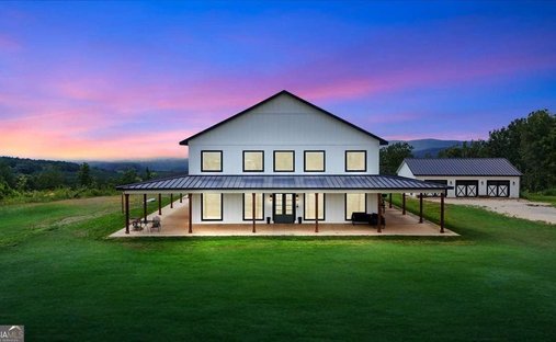 House in Lyerly, Georgia, United States 1