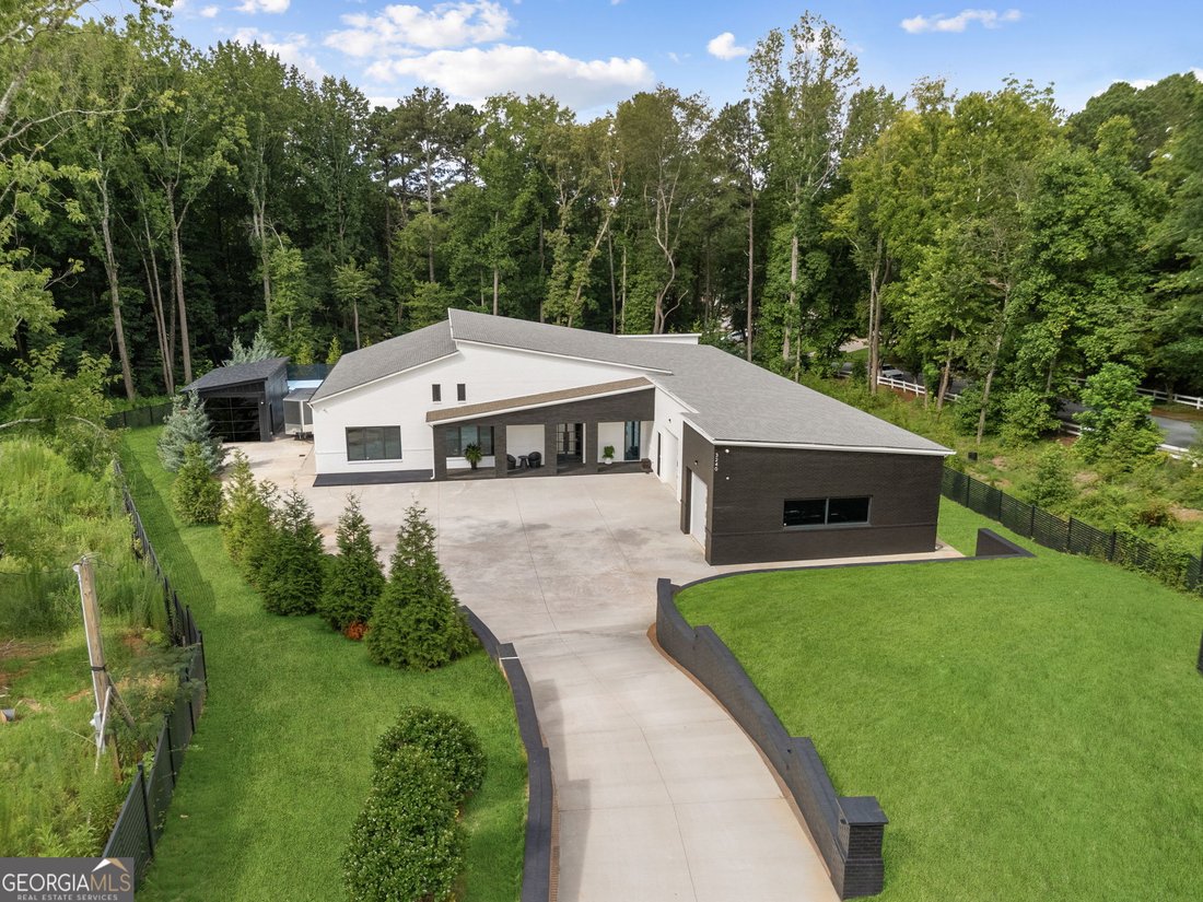 House in Suwanee, Georgia, United States 1 - 16243040