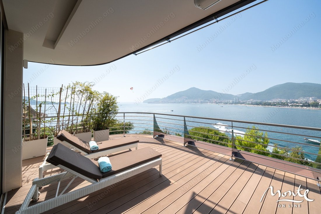 Apartment in Budva, Budva Municipality, Montenegro 1 - 16247402