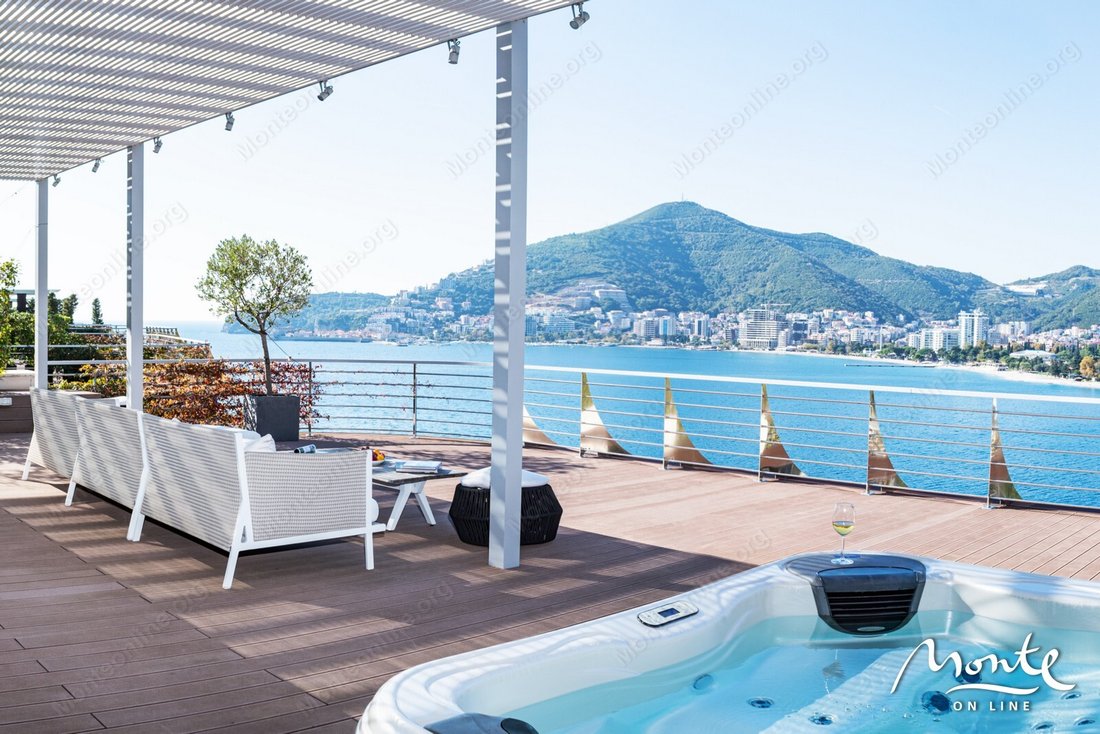 Penthouse in Budva, Budva Municipality, Montenegro 1 - 16245948
