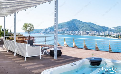 Penthouse in Budva, Budva Municipality, Montenegro 1
