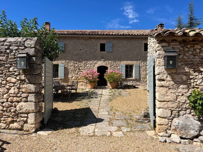 House in Saint-Saturnin-lès-Apt, Provence-Alpes-Côte d'Azur, France 2 - 16246776