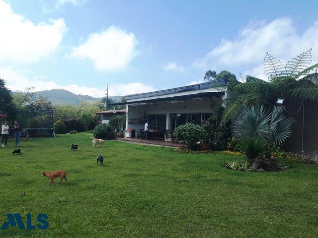 Finca in Rionegro, Antioquia, Colombia 4 - 16249170