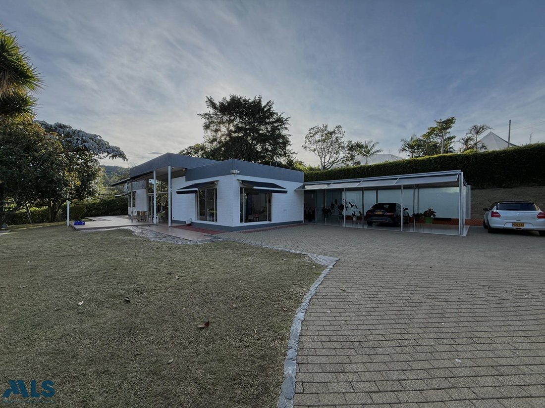 Finca in Rionegro, Rionegro, Colombia 1 - 16248913