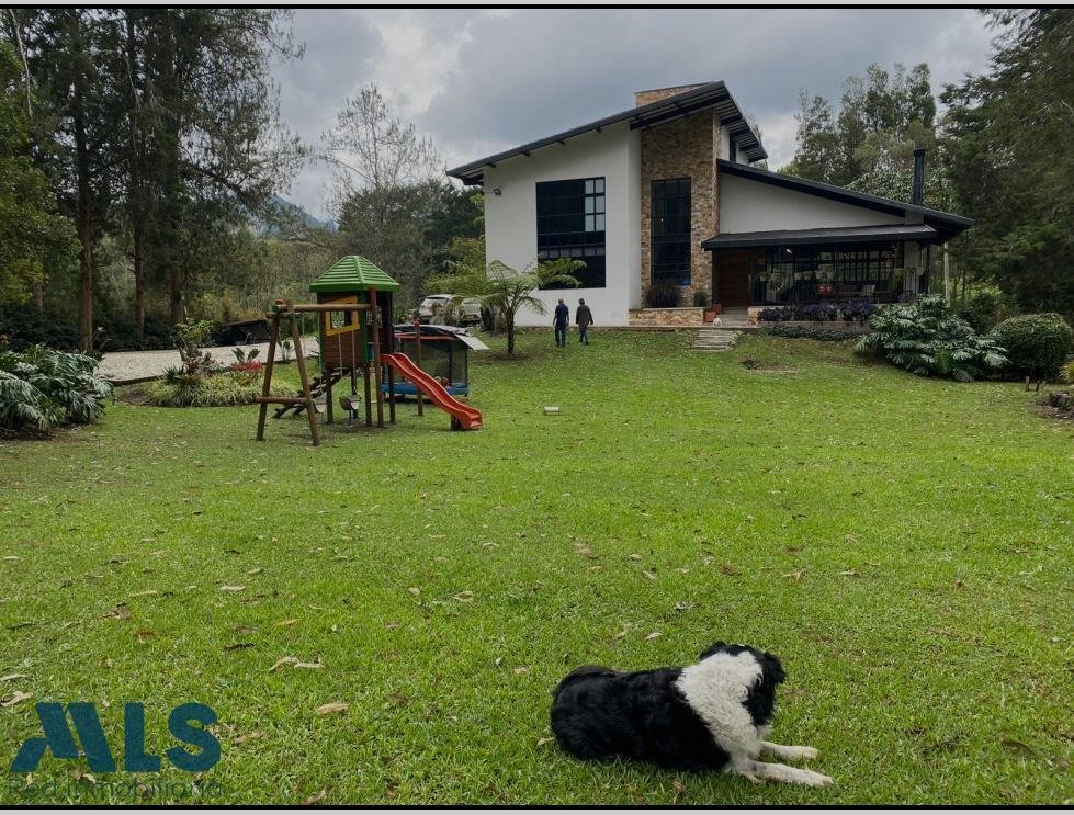 Finca in Rionegro, Antioquia, Colombia 1 - 16248784