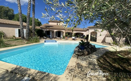 Villa a Lunel, Occitania, Francia 1