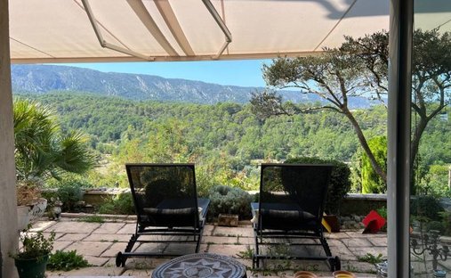 House in Ménerbes, Provence-Alpes-Côte d'Azur, France 1
