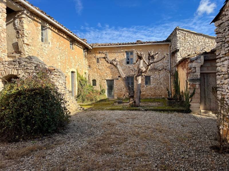 House in Gordes, Provence-Alpes-Côte d'Azur, France 1 - 16246967