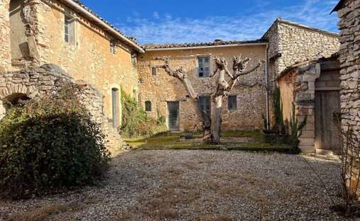 House in Gordes, Provence-Alpes-Côte d'Azur, France 1