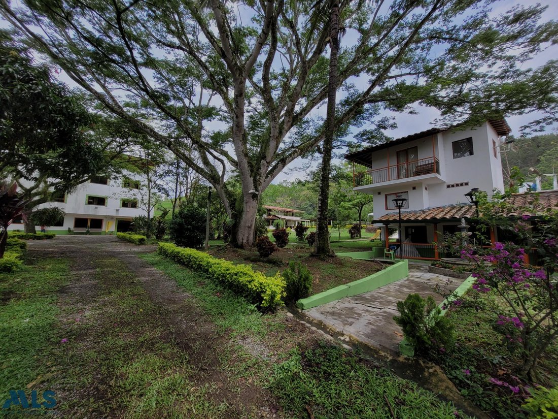 Finca in Hispania, Antioquia, Colombia 3 - 16249398