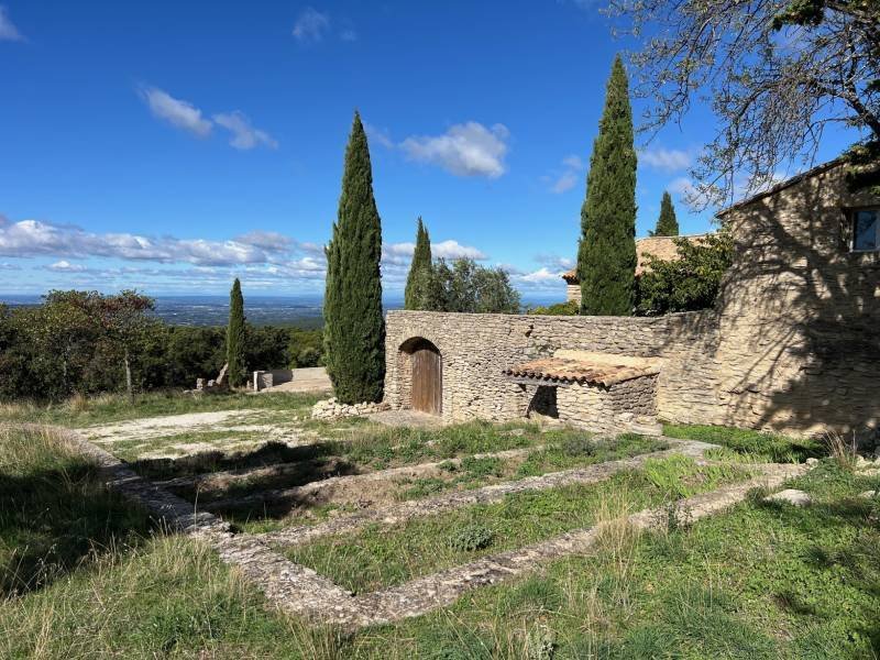 Estate in Saumane-de-Vaucluse, Provence-Alpes-Côte d'Azur, France 3 - 16247696