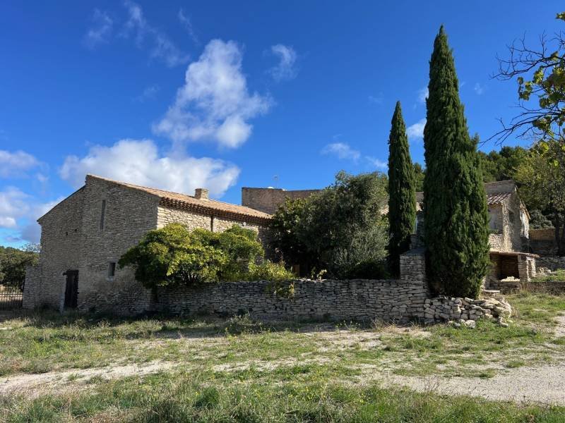 Estate in Saumane-de-Vaucluse, Provence-Alpes-Côte d'Azur, France 1 - 16247696